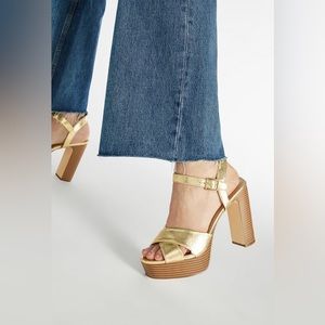 Tina Crossover Platform Sandal